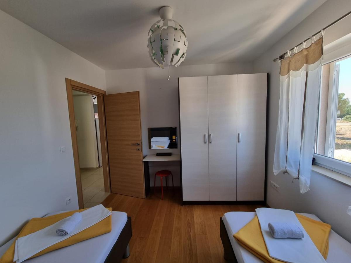 Apartman Marija Biograd Na Moru Zewnętrze zdjęcie